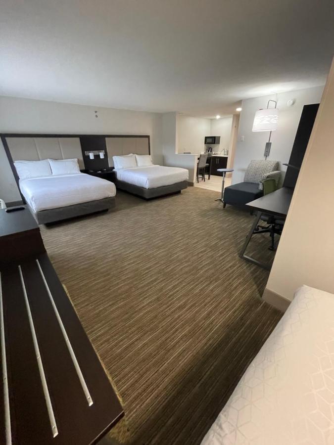 Holiday Inn Express Hotel & Suites Las Vegas By Ihg Dış mekan fotoğraf