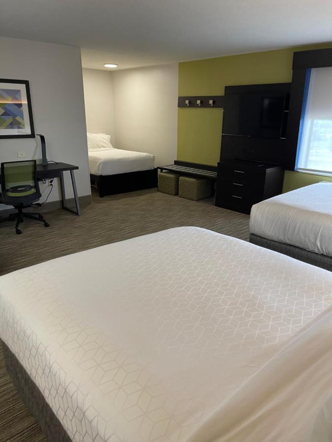 Holiday Inn Express Hotel & Suites Las Vegas By Ihg Dış mekan fotoğraf