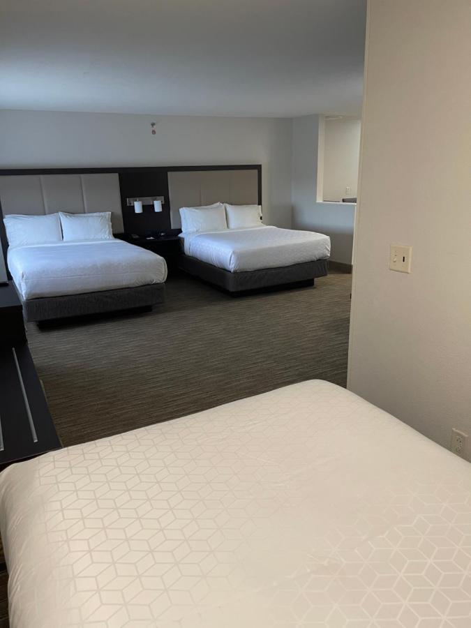 Holiday Inn Express Hotel & Suites Las Vegas By Ihg Dış mekan fotoğraf