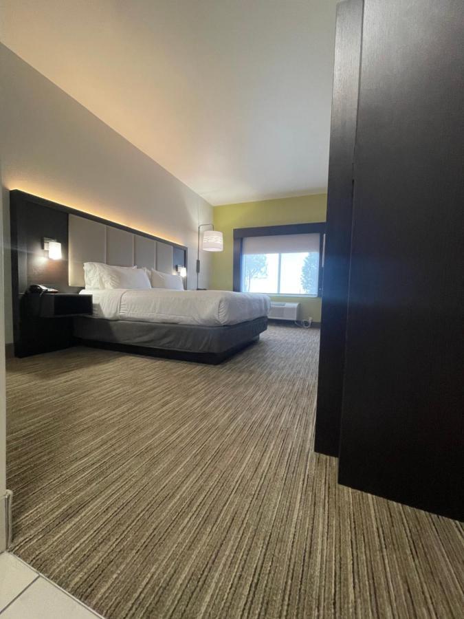 Holiday Inn Express Hotel & Suites Las Vegas By Ihg Dış mekan fotoğraf