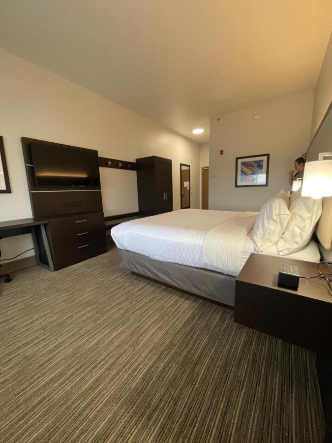 Holiday Inn Express Hotel & Suites Las Vegas By Ihg Dış mekan fotoğraf