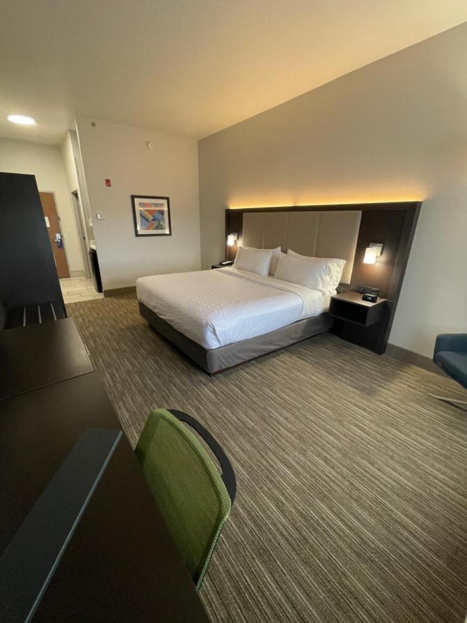 Holiday Inn Express Hotel & Suites Las Vegas By Ihg Dış mekan fotoğraf