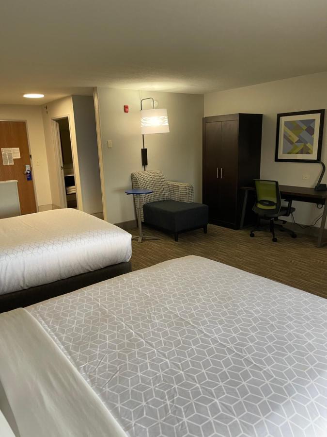 Holiday Inn Express Hotel & Suites Las Vegas By Ihg Dış mekan fotoğraf