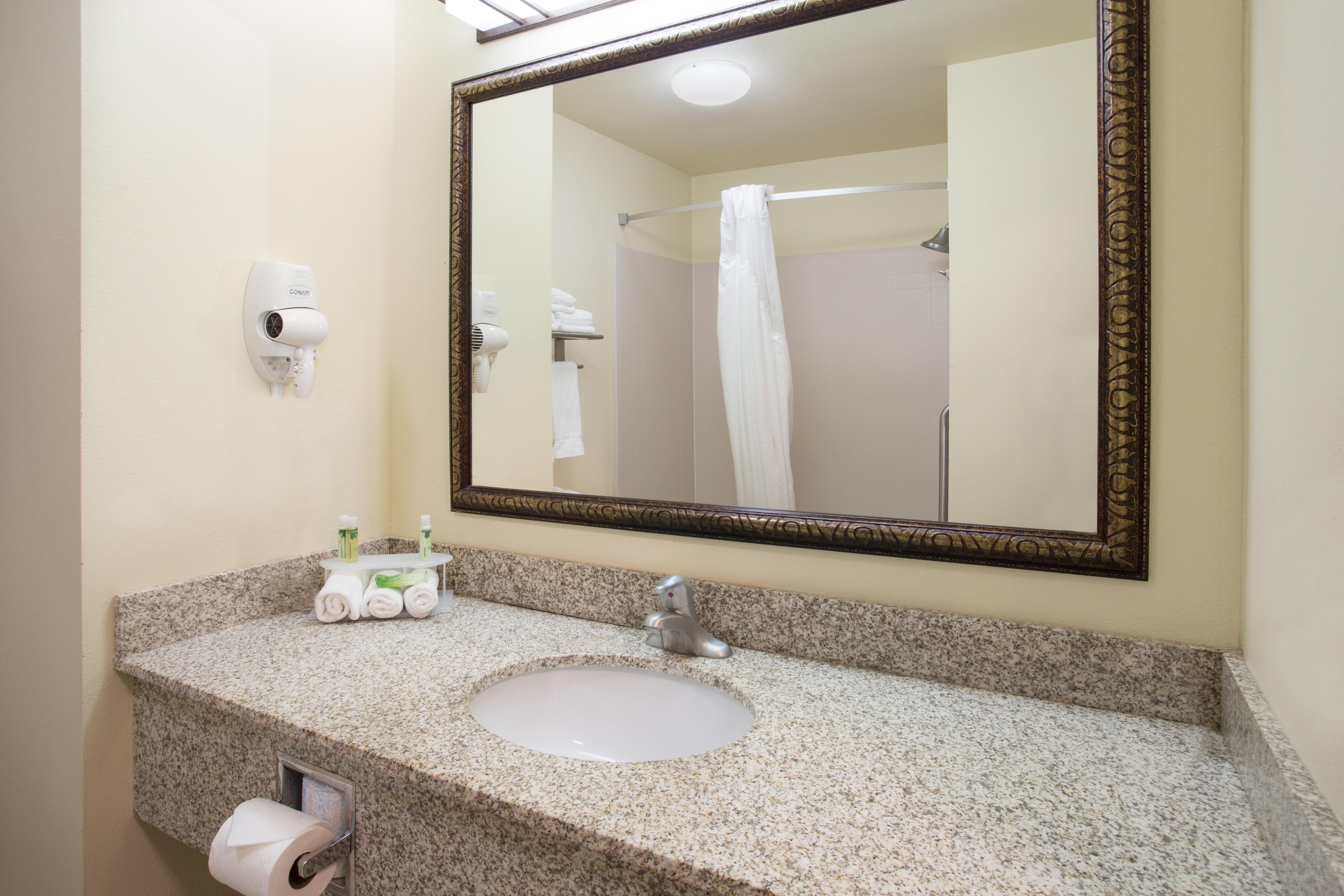 Holiday Inn Express Hotel & Suites Las Vegas By Ihg Dış mekan fotoğraf
